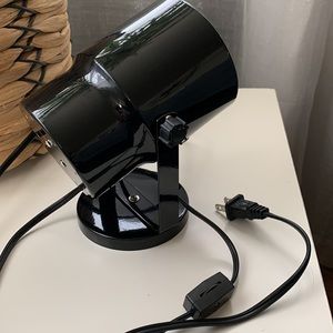 Black spotlight lamp